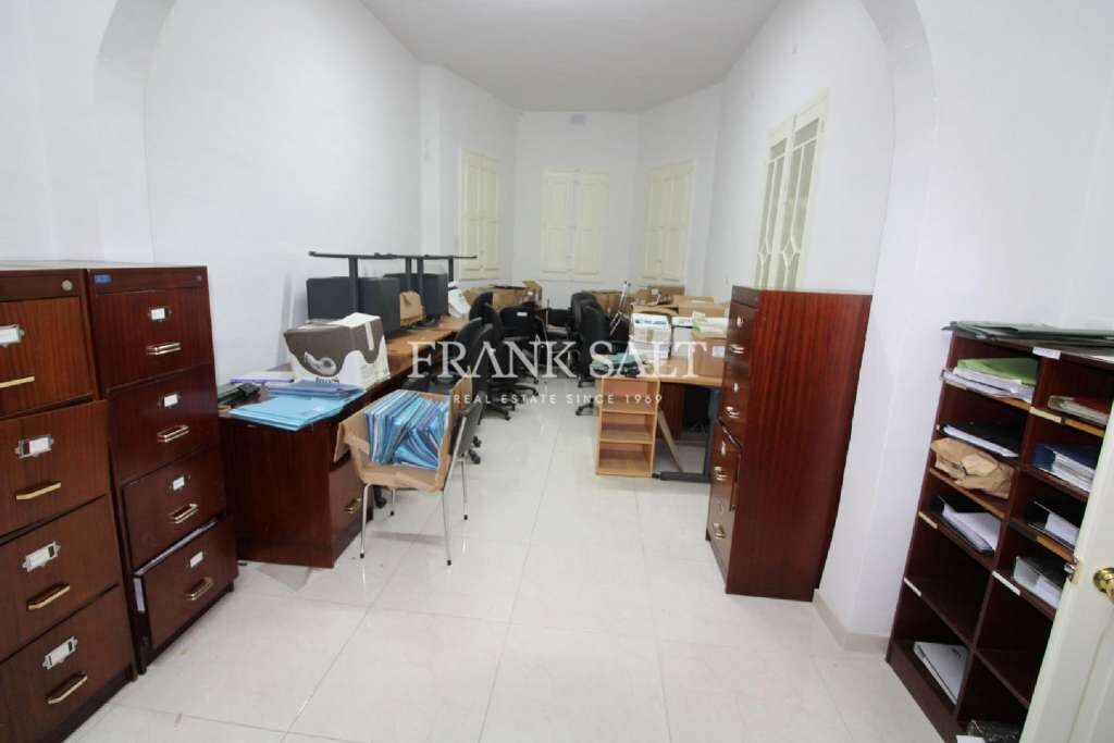 Офис 65м² в Бальцан, Мальта № 13109