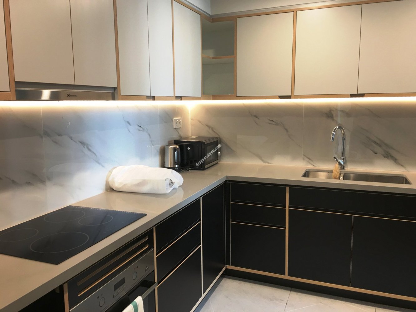 127m² Apartment in District 1, Vietnam No. 10527