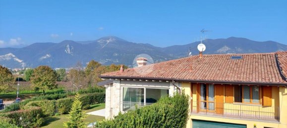 3-salle Appartement à Iseo, Italy No. 29024 39