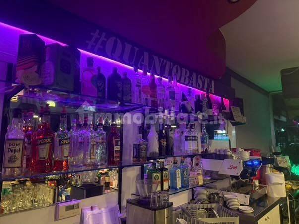 5 rooms Commercial property in Seriate, Italy No. 302213