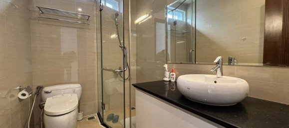 6 bedrooms Villa in Tay Ho, Vietnam No. 521 12