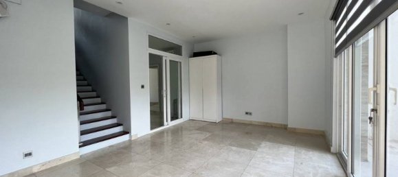 6 bedrooms Villa in Tay Ho, Vietnam No. 521 5