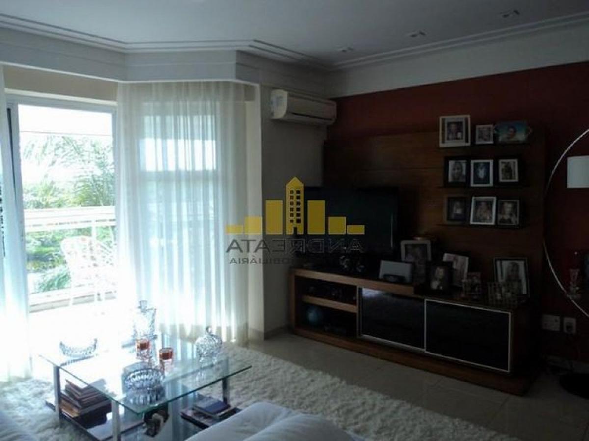 3 bedrooms Apartment in Rio de Janeiro, Brazil No. 504520