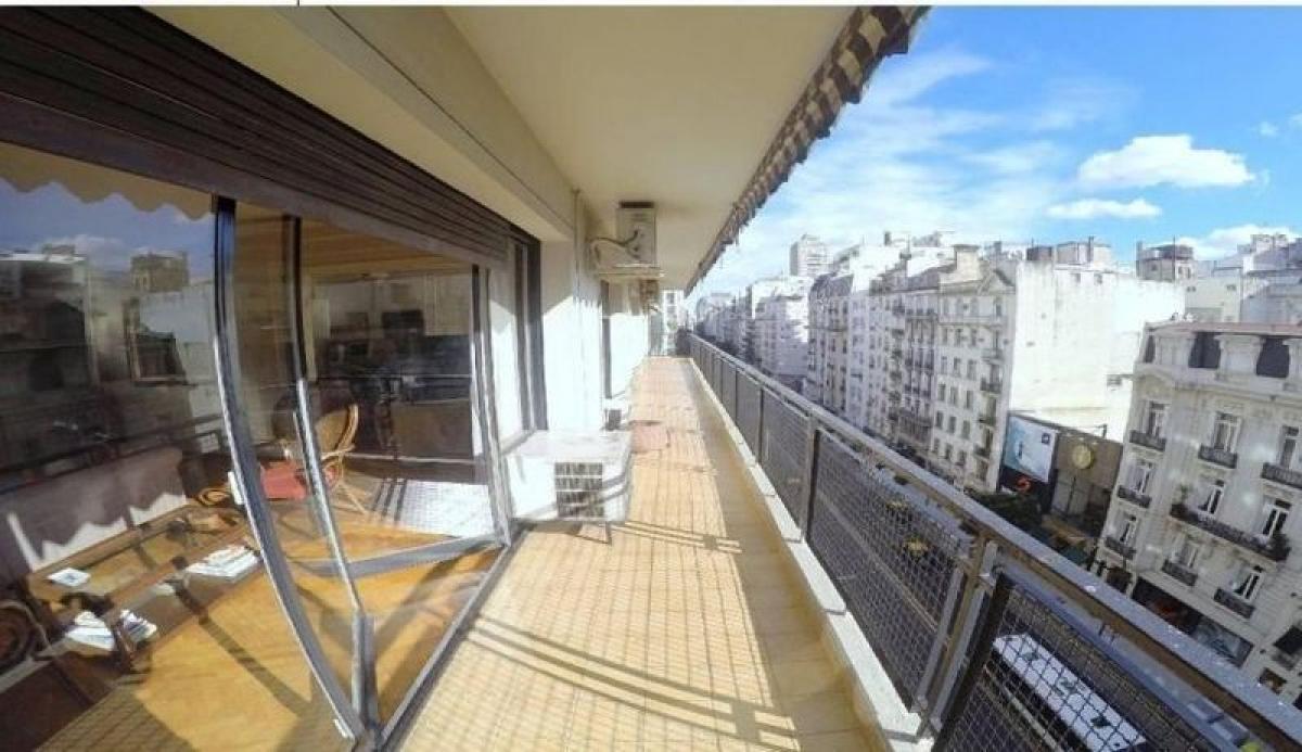 4 bedrooms Apartment in Buenos Aires, Argentina No. 93127