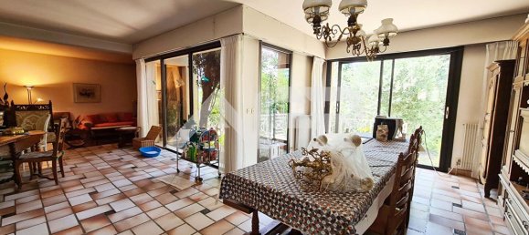 5 bedrooms House in Chatou, France No. 167672 3