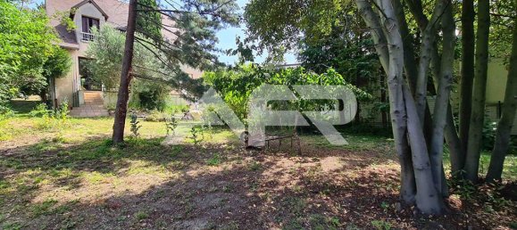 5 bedrooms House in Chatou, France No. 167672 17