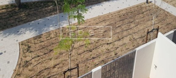 Villa de 4 dormitorios en Tilal Al Ghaf, UAE No. 7970 2