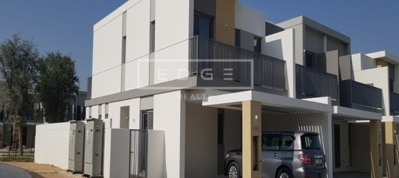 Villa de 4 dormitorios en Tilal Al Ghaf, UAE No. 7970 6