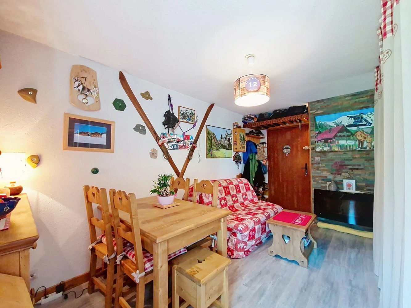 Apartamento de 1 dormitorio en Haute-Savoie, France No. 300894
