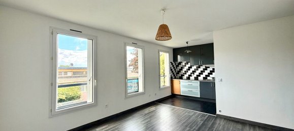 Studio in La Queue-en-Brie, France, Nr. 328814 3