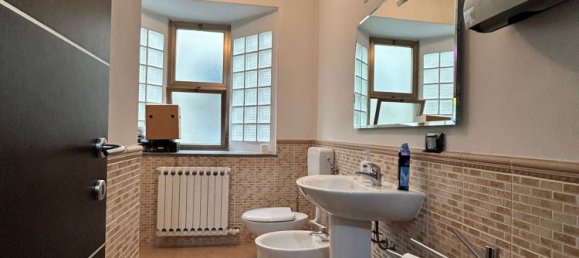 Dúplex de 3 dormitorios en Azzate, Italy No. 365567 15