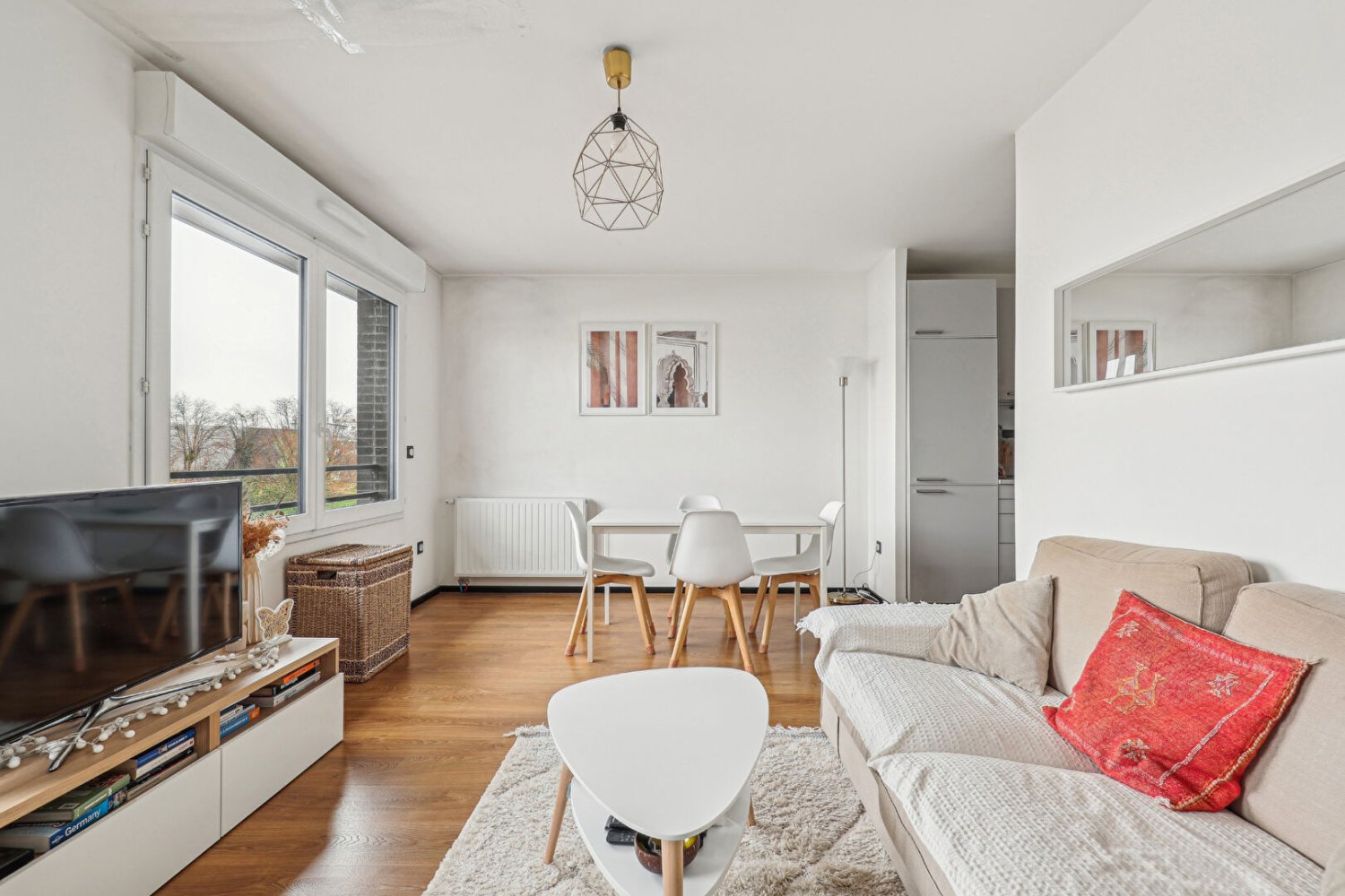 1 bedroom Apartment in Pantin, France No. 193880