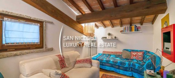 12 rooms Apartment in Florence, Italy No. 180002 16