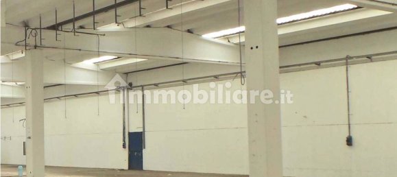 4 rooms Warehouse in Udine, Italy No. 307834 2