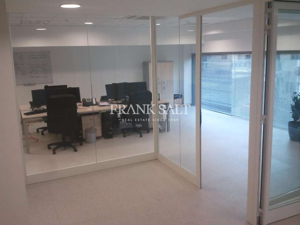 200m² Office in Valletta, Malta No. 13134