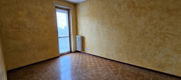 2-salle Appartement à Camburzano, Italy No. 125329 8