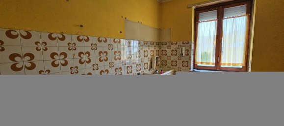 2-salle Appartement à Camburzano, Italy No. 125329 4