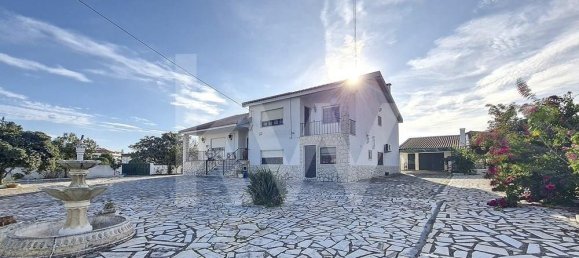 4 Schlafzimmer Villa in Pinhal Novo, Portugal, Nr. 71621 22