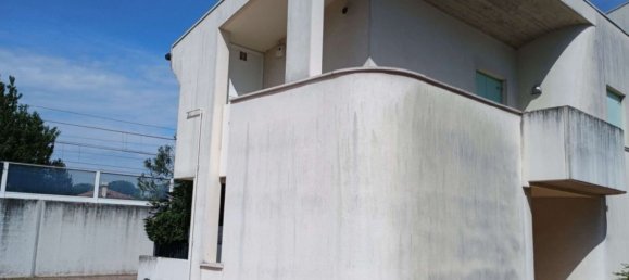 3 rooms Apartment in Mogliano Veneto, Italy No. 307121 3