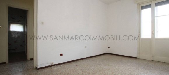 Apartamento de 2 dormitorios en Civate, Italy No. 270086 4