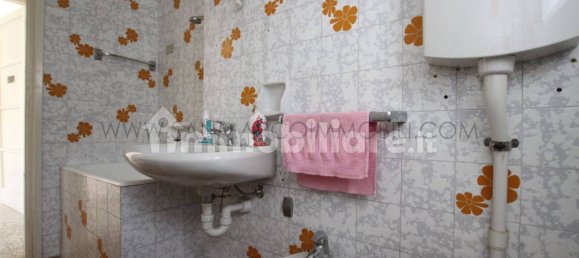Apartamento de 2 dormitorios en Civate, Italy No. 270086 19