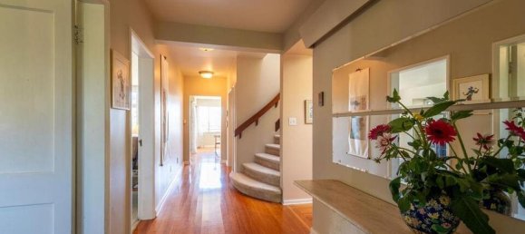 3 bedrooms House in British Columbia, Canada No. 1055 8