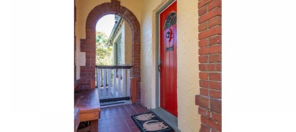 3 bedrooms House in British Columbia, Canada No. 1055 6