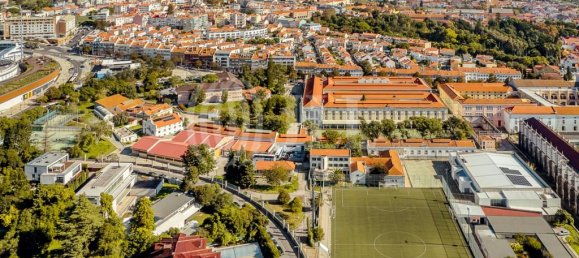 5 bedrooms House in Lisbon, Portugal No. 130943 6