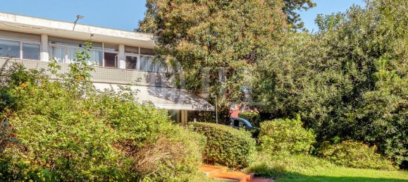 5 bedrooms House in Lisbon, Portugal No. 130943 3