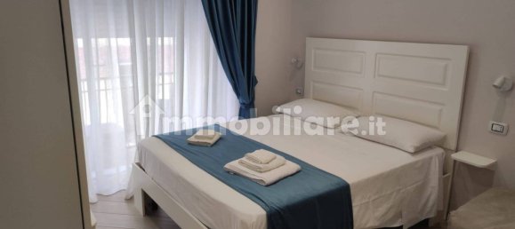 Apartamento de 4 dormitorios en Naples, Italy No. 357653 11