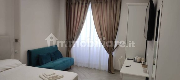 Apartamento de 4 dormitorios en Naples, Italy No. 357653 2