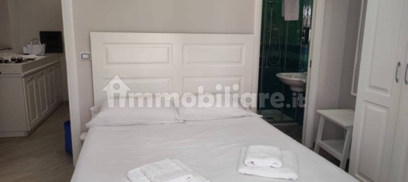 Apartamento de 4 dormitorios en Naples, Italy No. 357653 8