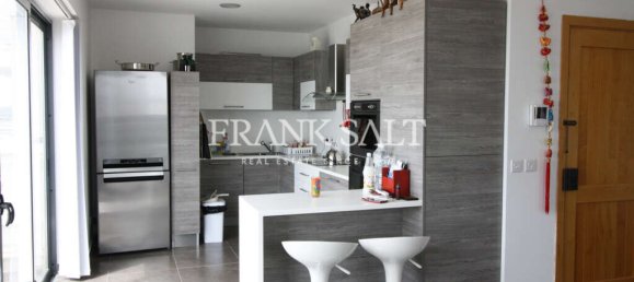 3 bedrooms Penthouse in Marsaskala, Malta No. 6393 8