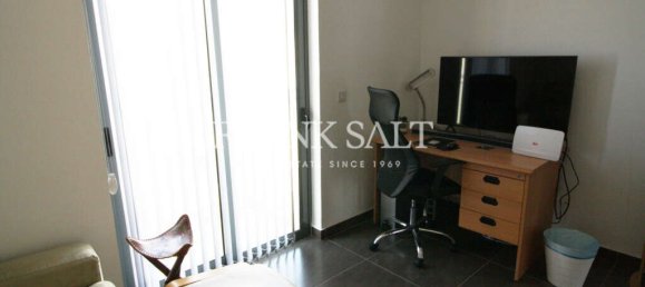 3 bedrooms Penthouse in Marsaskala, Malta No. 6393 4