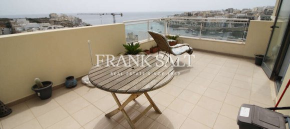3 bedrooms Penthouse in Marsaskala, Malta No. 6393 12
