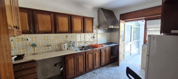 6 bedrooms Villa in Viana do Castelo, Portugal No. 248156 4