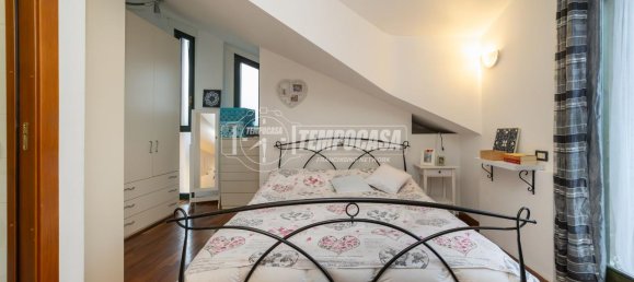 3غرفة شقة في Brembate, Italy رقم 68888 20