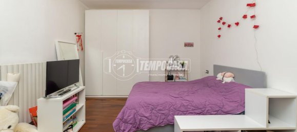 3غرفة شقة في Brembate, Italy رقم 68888 12