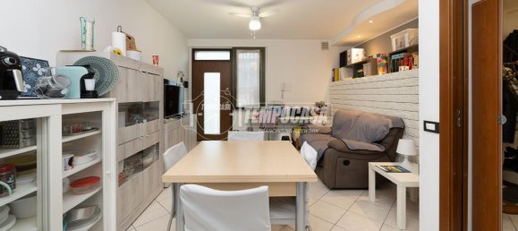 3غرفة شقة في Brembate, Italy رقم 68888 5