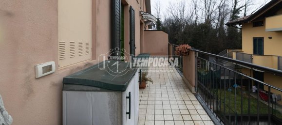 3غرفة شقة في Brembate, Italy رقم 68888 17