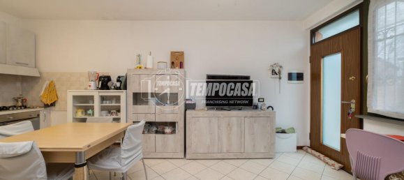 3غرفة شقة في Brembate, Italy رقم 68888 3