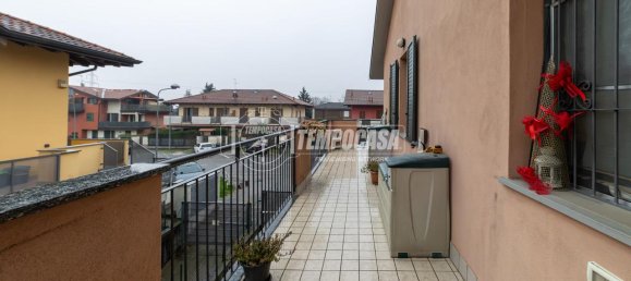 3غرفة شقة في Brembate, Italy رقم 68888 16