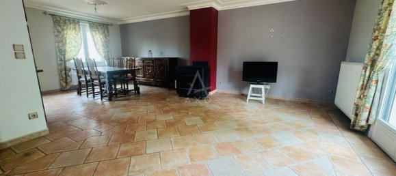 4 bedrooms House in Loiret, France No. 277715 2