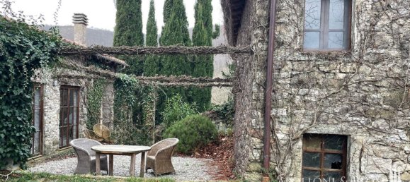 6 غرف نوم فيلا في Cortona, Italy رقم 57135 34