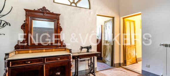 9 bedrooms Villa in Florence, Italy No. 225143 3