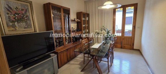4 Schlafzimmer Wohnung in Prato, Italy, Nr. 342040 10