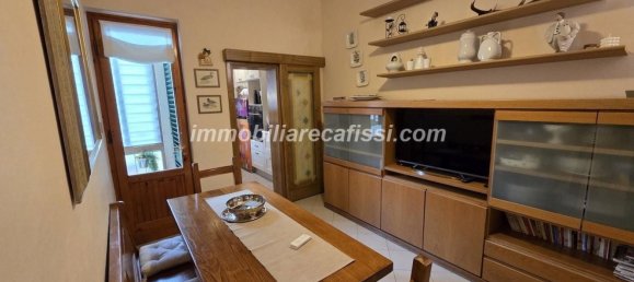 4 Schlafzimmer Wohnung in Prato, Italy, Nr. 342040 14