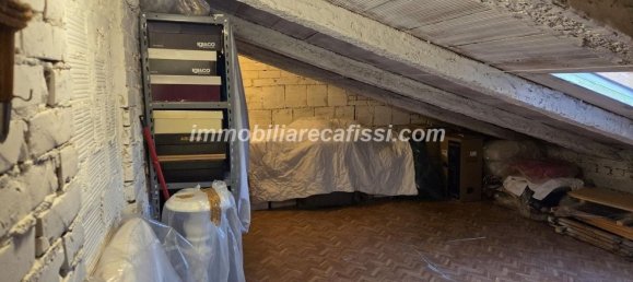 4 Schlafzimmer Wohnung in Prato, Italy, Nr. 342040 32