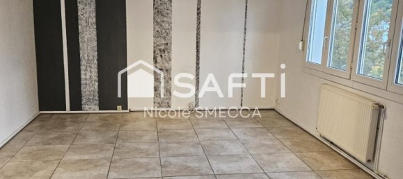 2 bedrooms Apartment in Joeuf, France No. 224110 7