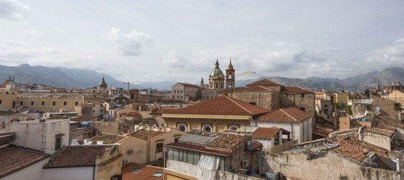 Квартира с 7 комнатами в Палермо, Италия № 72766 4